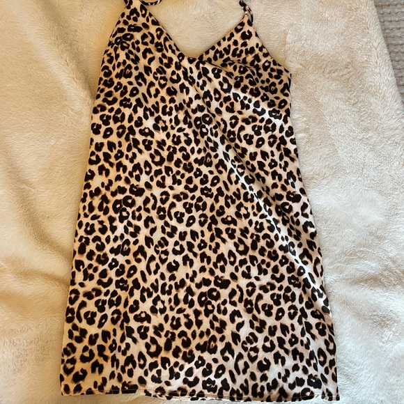 Leopard print slip dress with ties - Picture 3 of 4